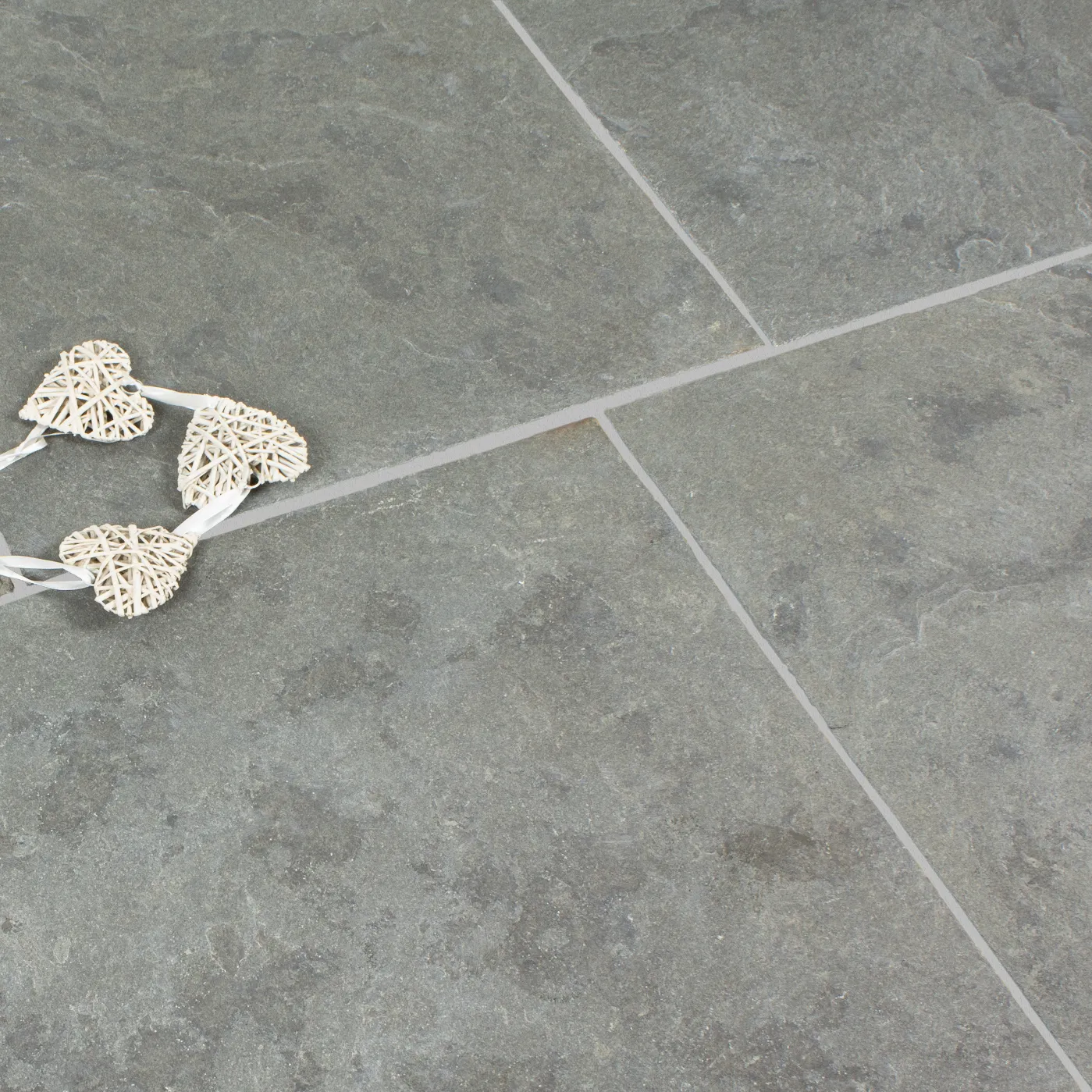 Dust Grey Limestone Tile Tumbled Edge 600 x 900 x 20 (1)