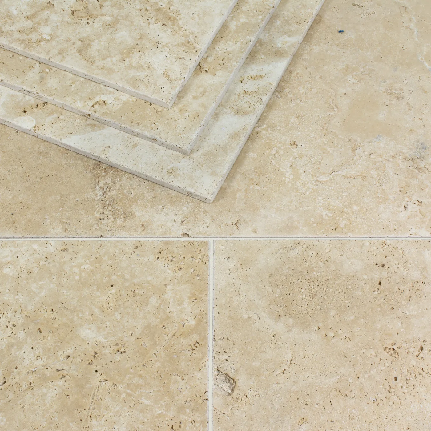 Lydia Classico Travertine Tile Unfilled & Tumbled Edge 406 x 406 x 12 (2)