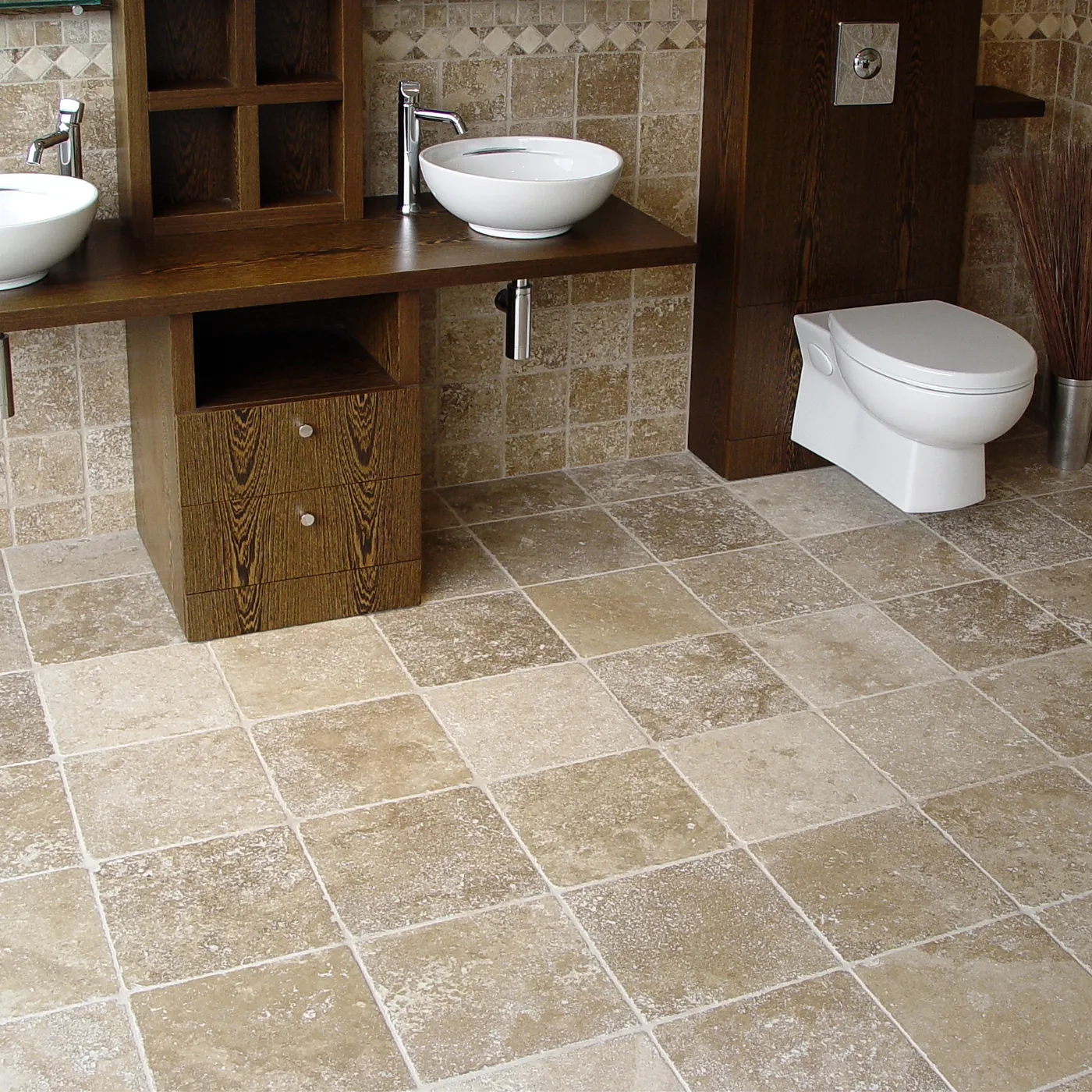 Siva Noce Travertine Tile Unfilled & Tumbled Edge 100 x 100 x 10 (1)