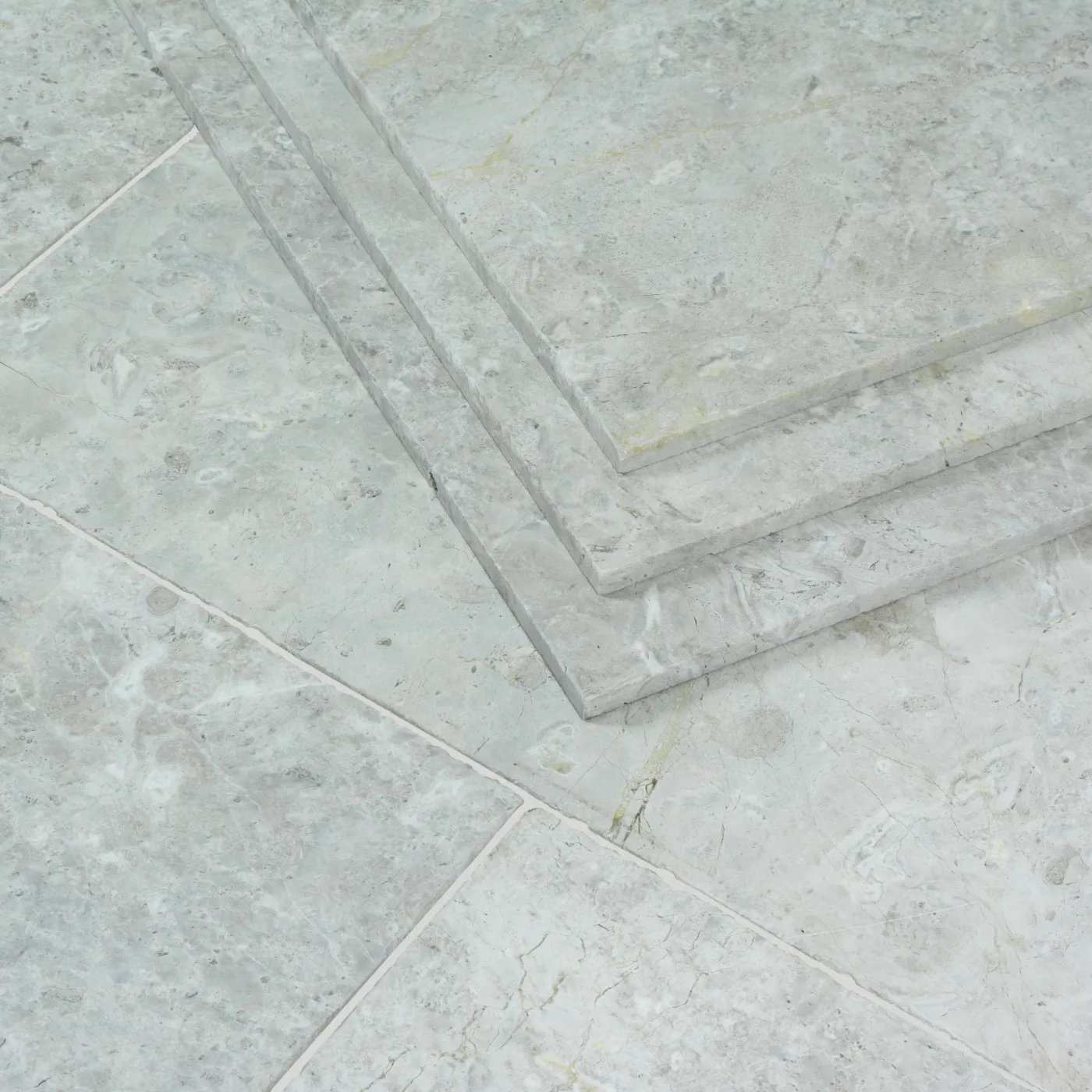 Sky Grey Marble Tile Tumbled Edge 406 x 610 x 12 (3)